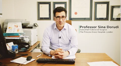 Um vídeo sobre a importância da reabilitação após a cirurgia de ostomia por Sina Dorudi.